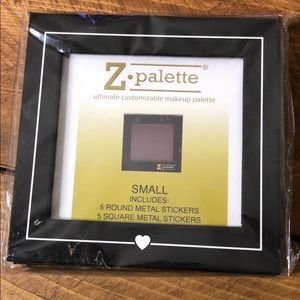 BRAND NEW Z Palette